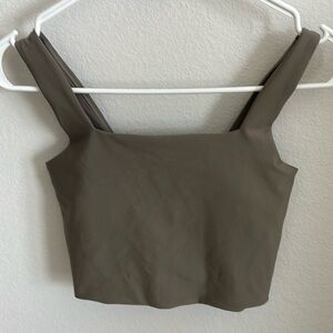 Abercrombie NWOT XS Active Top